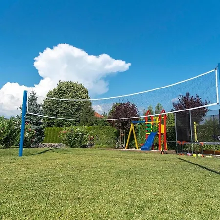 Latica Mit Viel Privatsphaere, Pool Und Aussicht Holiday home